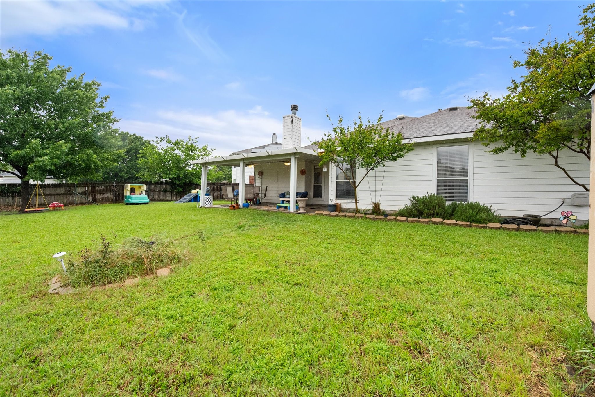 202 Creek Point Lane Arlington TX 76002