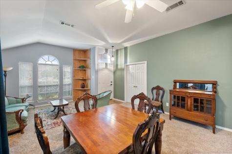 202 Creek Point Lane Arlington TX 76002