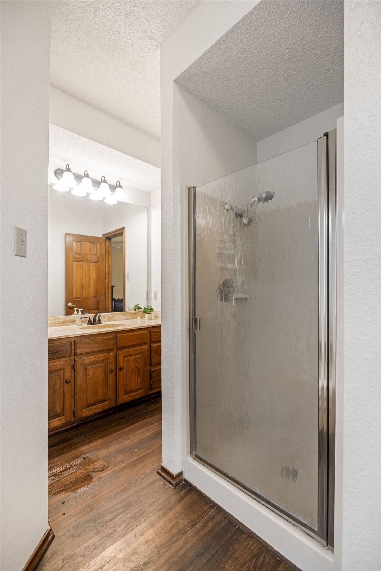 2036 Parkridge Court Hurst TX 76054