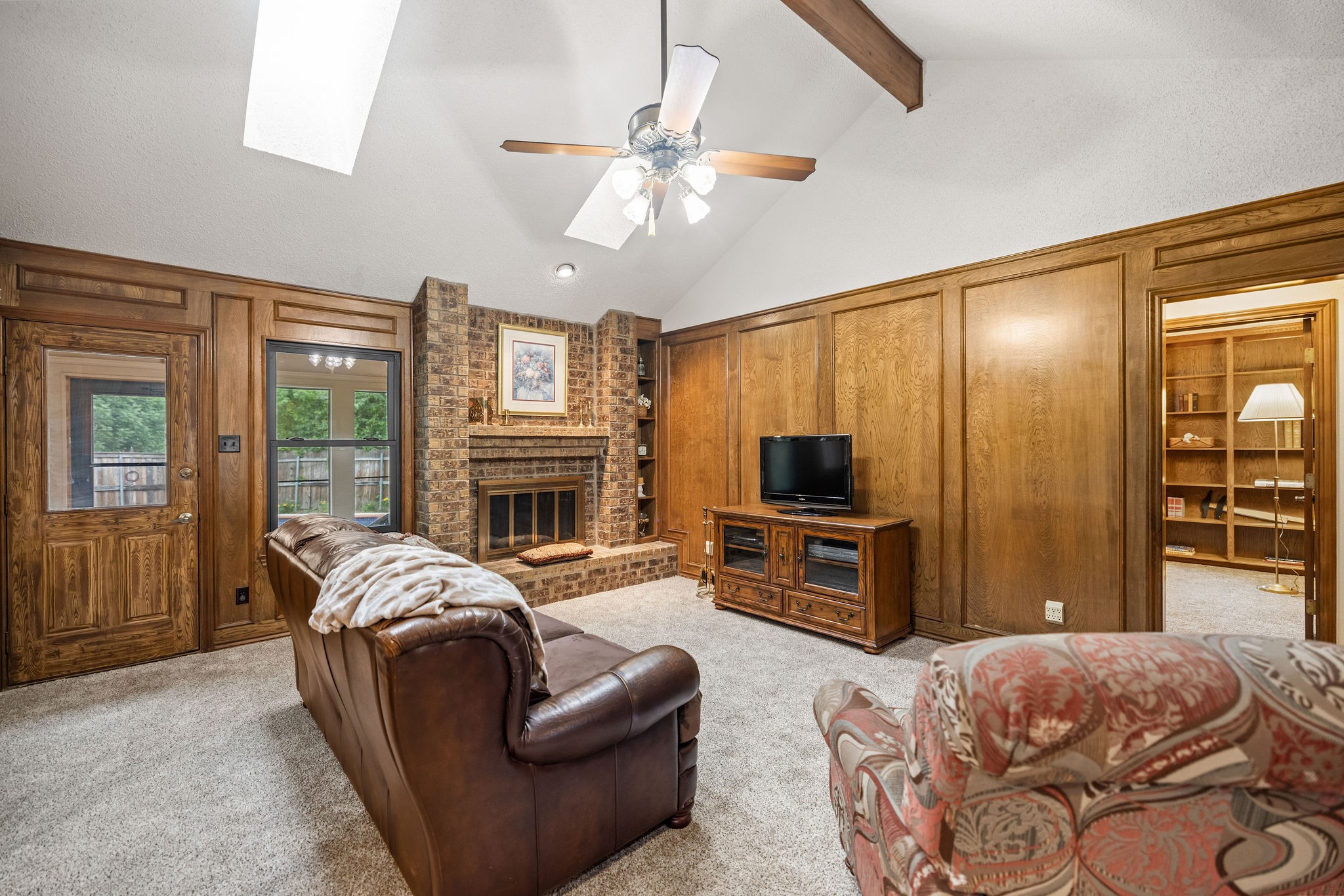 2036 Parkridge Court Hurst TX 76054