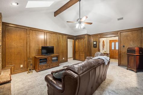 2036 Parkridge Court Hurst TX 76054