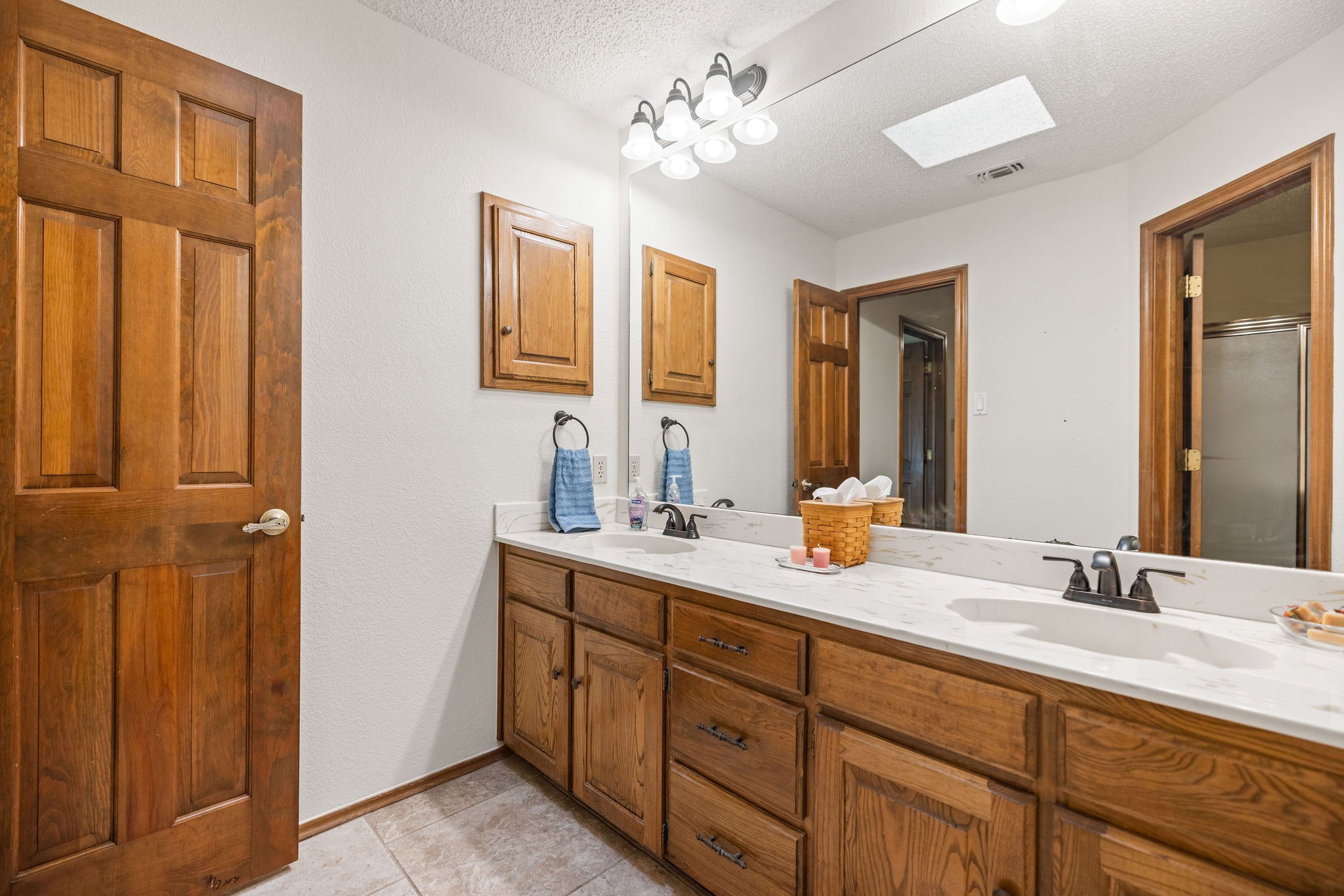 2036 Parkridge Court Hurst TX 76054