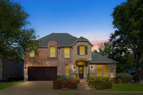 901 Summerwood Lane Garland TX 75044