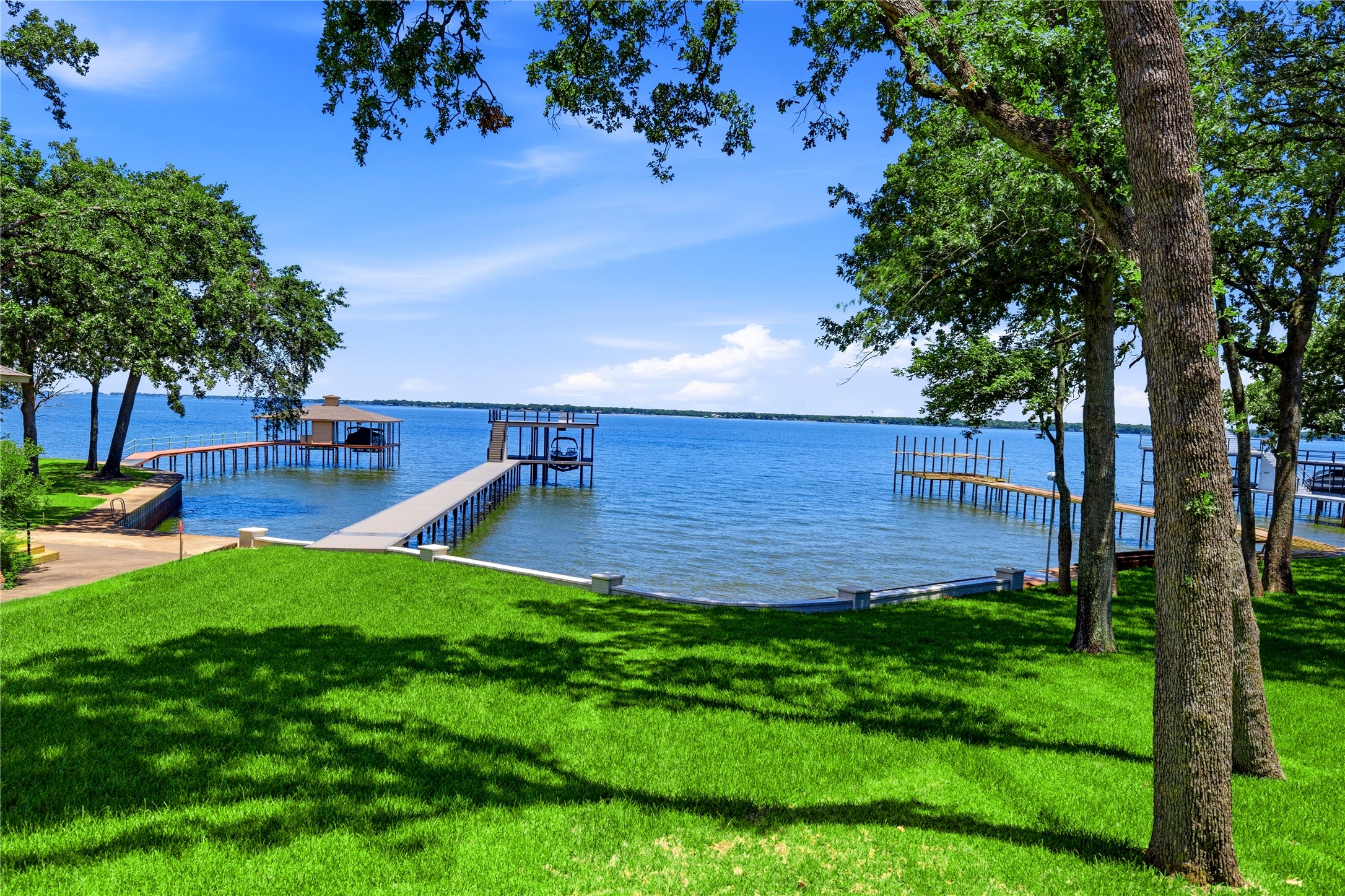 100 Brentwood Estates Drive Trinidad TX 75163