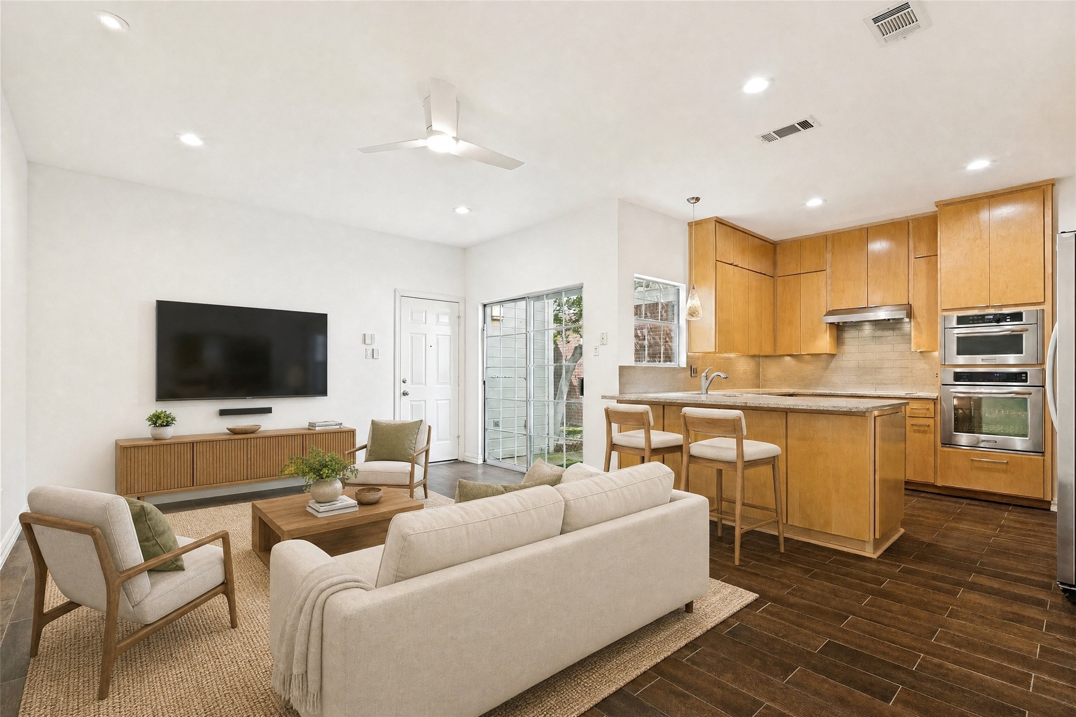 6086 Jereme Trail Dallas TX 75252