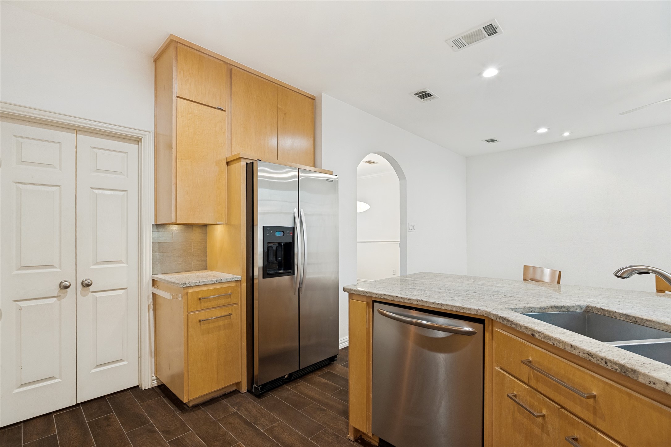 6086 Jereme Trail Dallas TX 75252