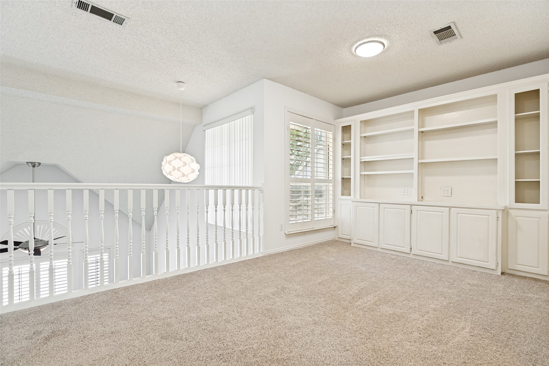 6086 Jereme Trail Dallas TX 75252