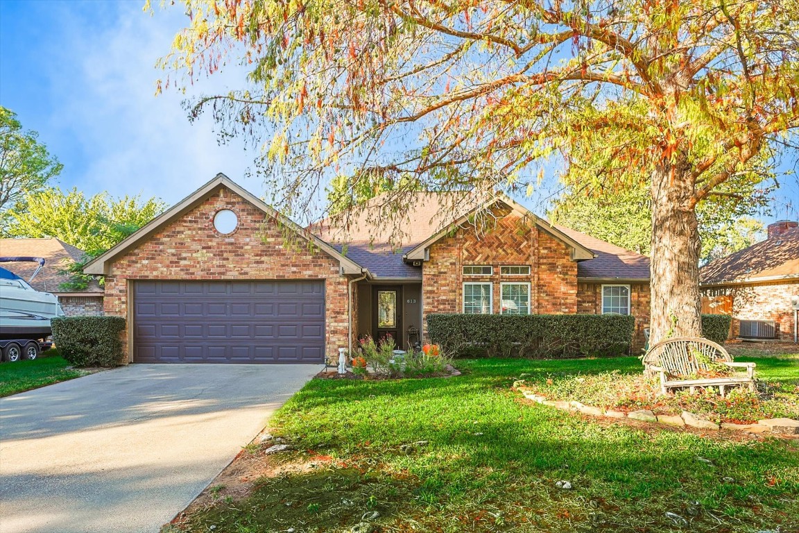 613 Lakewood Lane Grapevine TX 76051