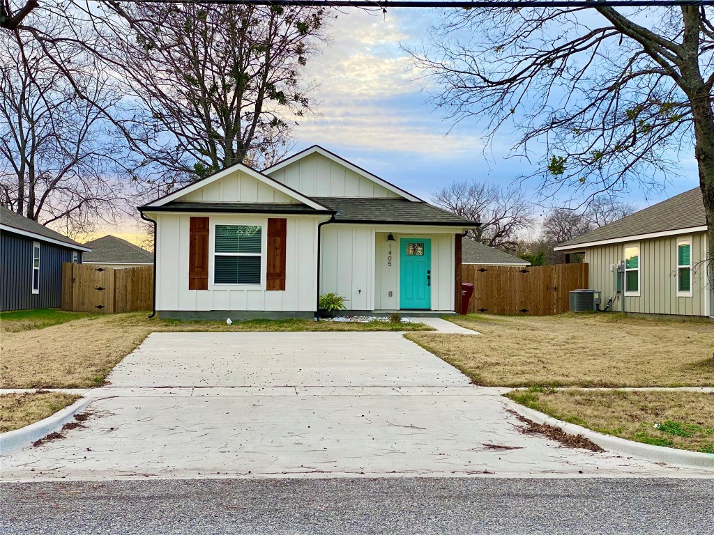 1405 Franklin Avenue Bonham TX 75418