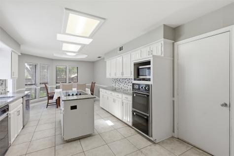 1218 Sycamore Drive Carrollton TX 75007