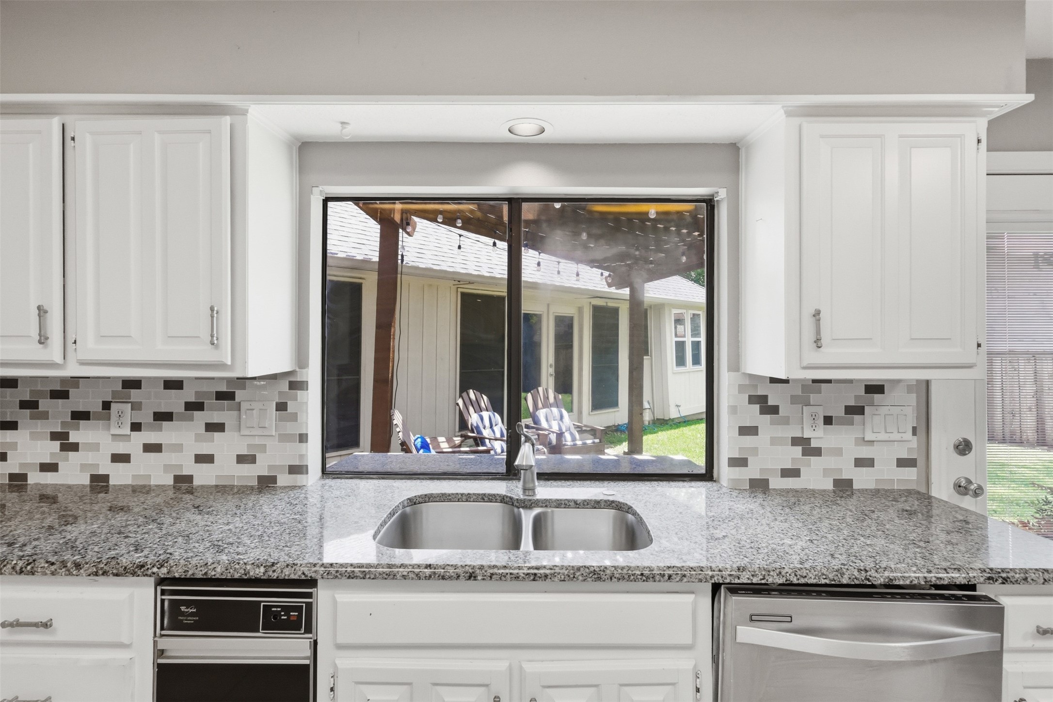 1218 Sycamore Drive Carrollton TX 75007