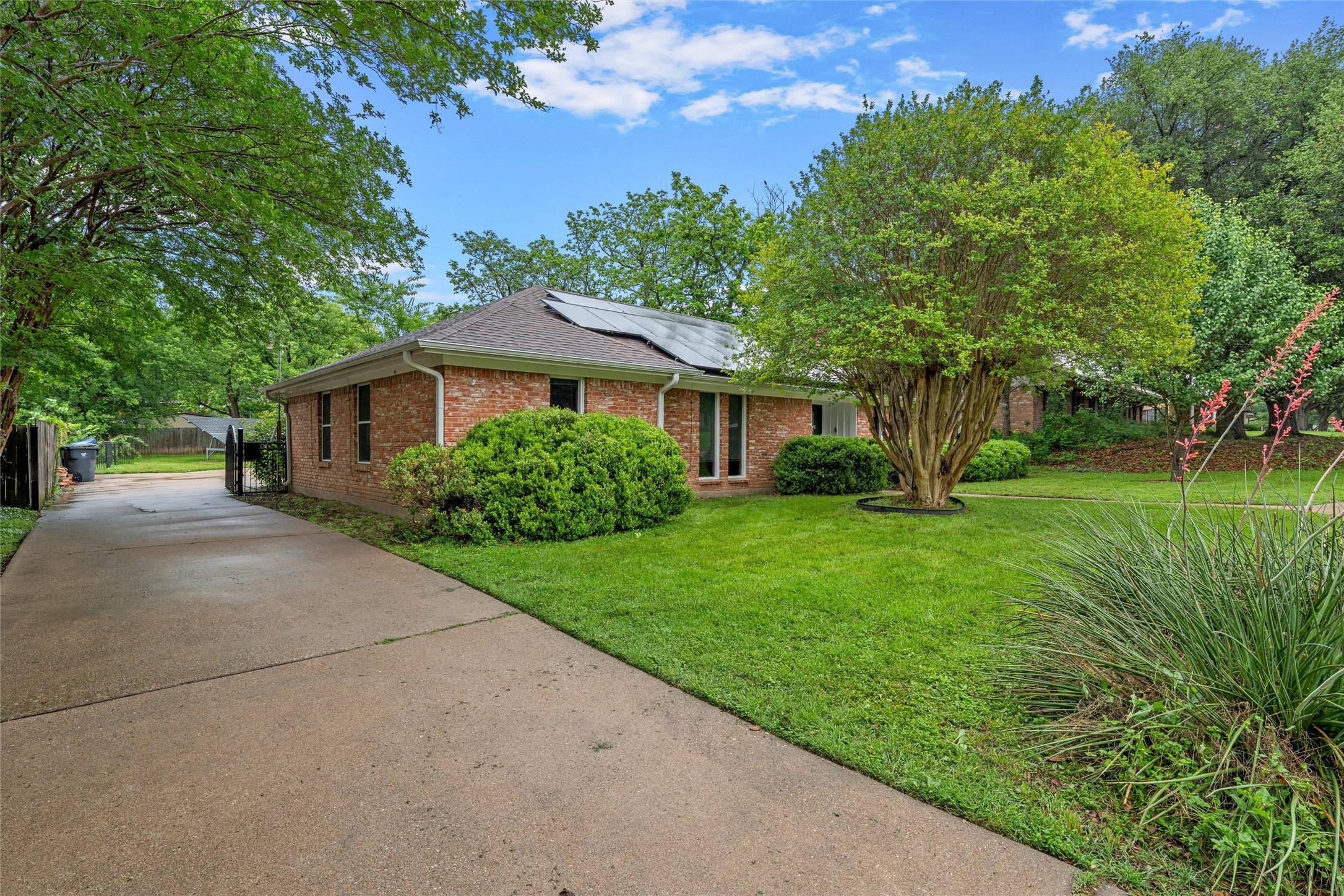 3301 Loma Vista Drive Waco TX 76708