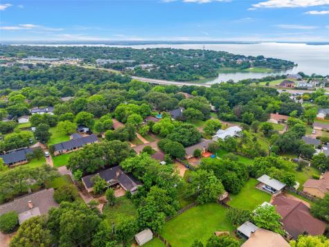 3301 Loma Vista Drive Waco TX 76708