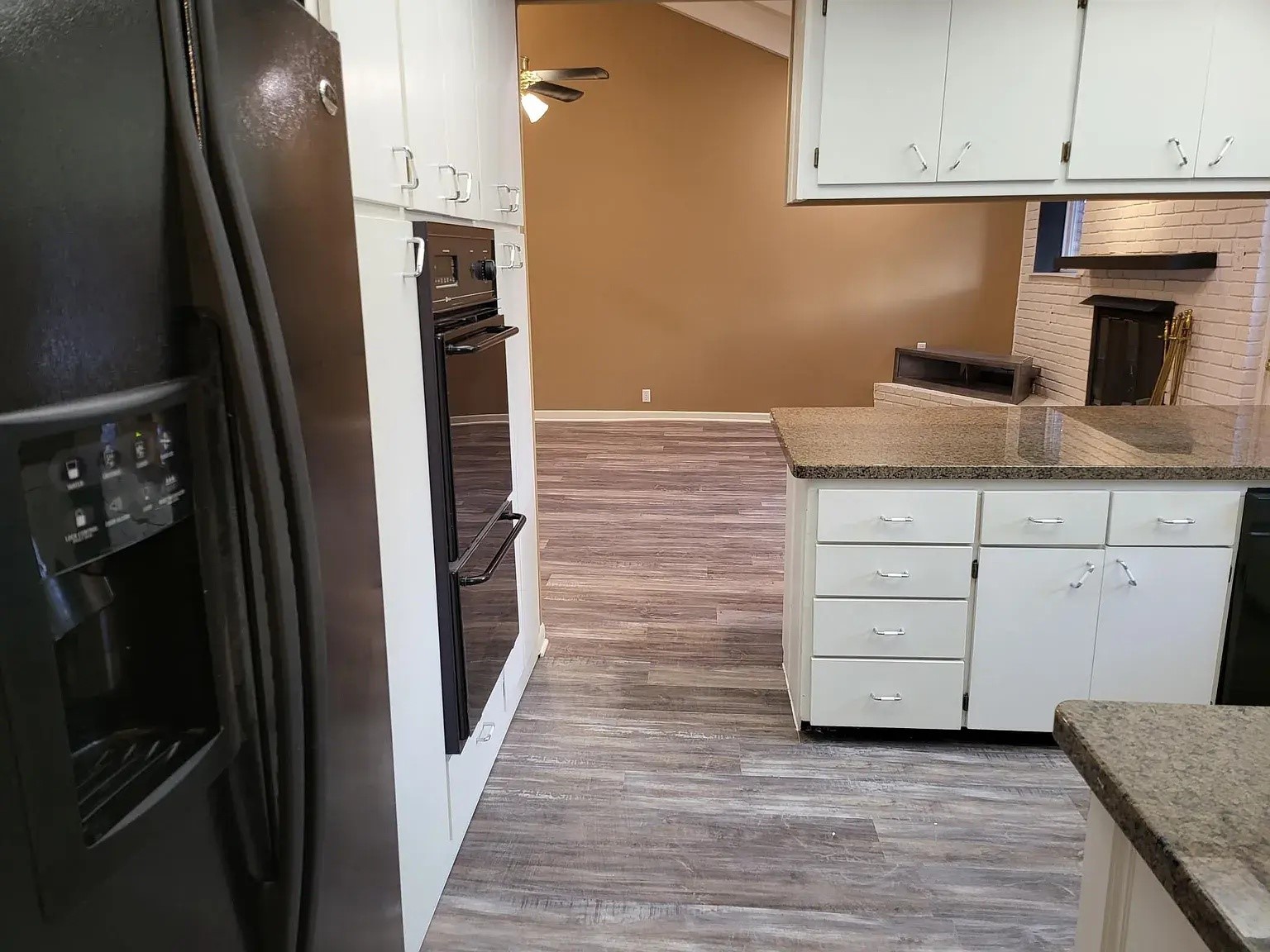 5728 Rockhill Road Fort Worth TX 76112