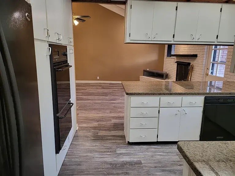 5728 Rockhill Road Fort Worth TX 76112