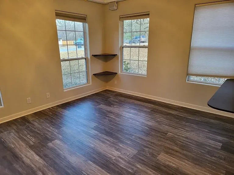 5728 Rockhill Road Fort Worth TX 76112
