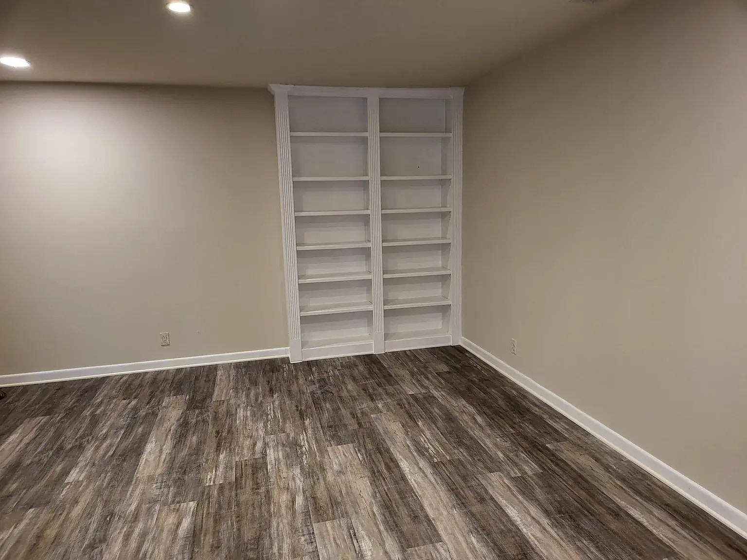 5728 Rockhill Road Fort Worth TX 76112
