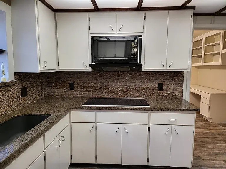5728 Rockhill Road Fort Worth TX 76112