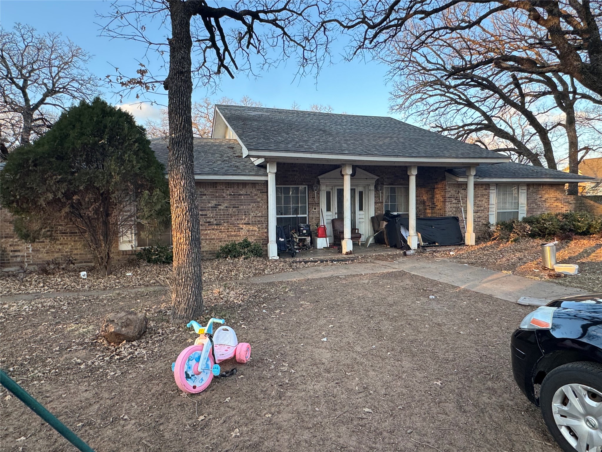 2301 Turner Way Arlington TX 76001