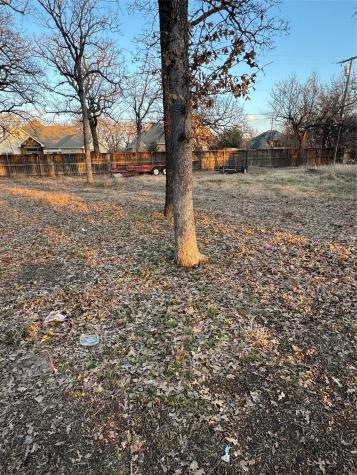 2301 Turner Way Arlington TX 76001