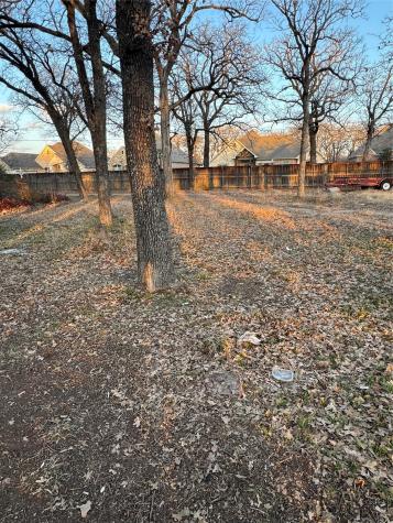 2301 Turner Way Arlington TX 76001
