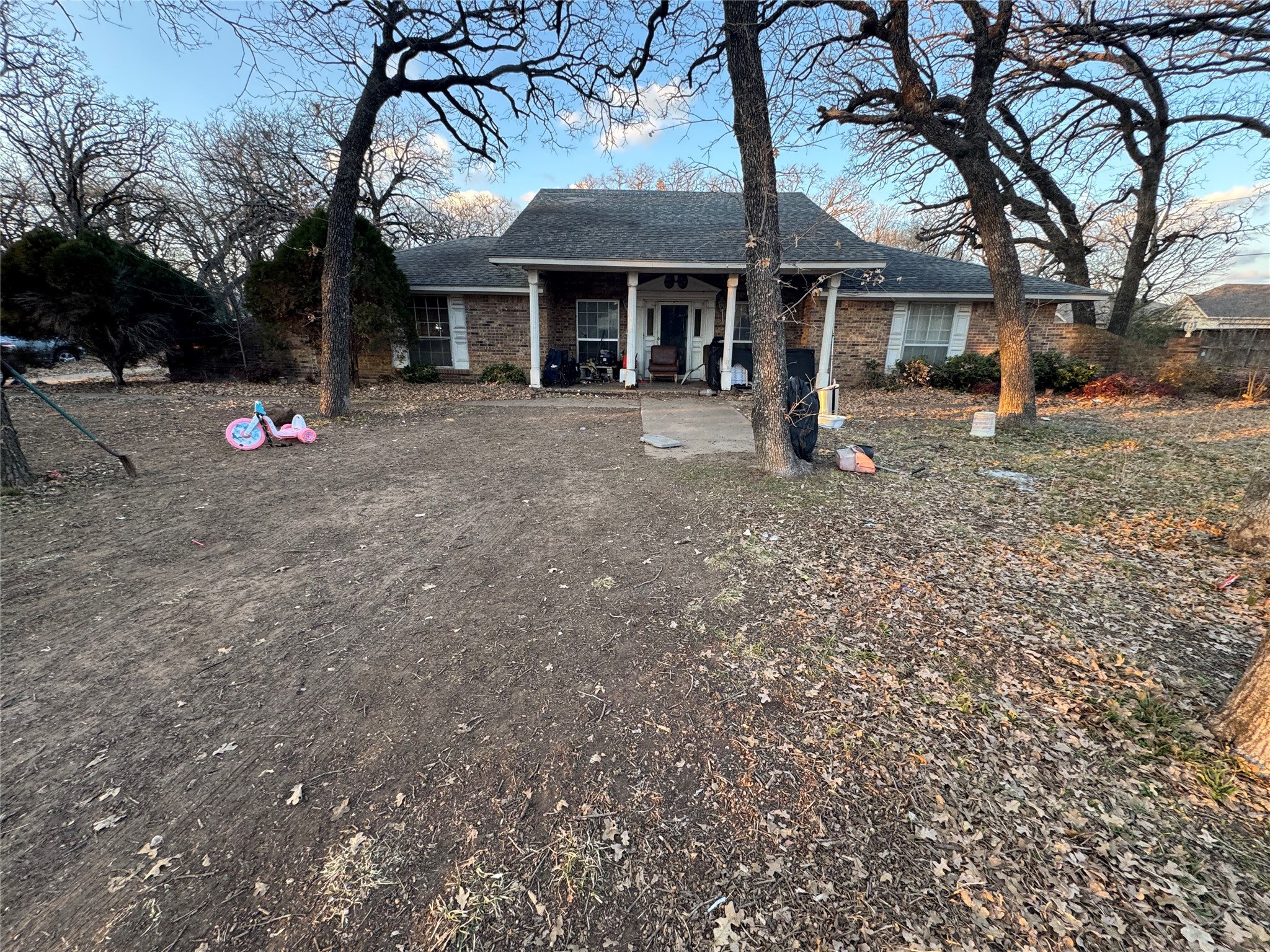2301 Turner Way Arlington TX 76001