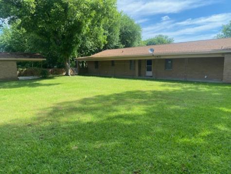 1304 S Walnut Street Clarksville TX 75426