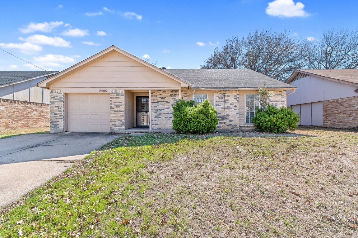 2500 Rock Haven Street Arlington TX 76018