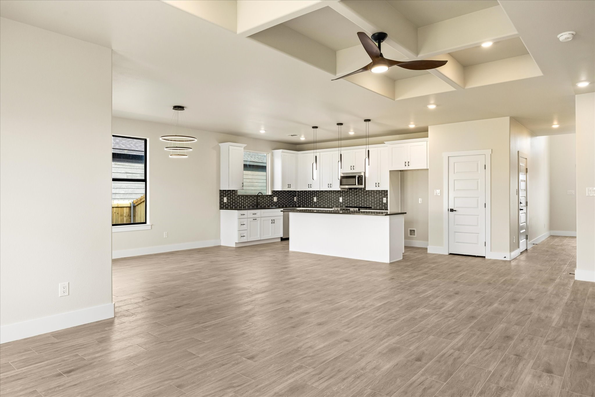 2314 Forest Hill Lane Granbury TX 76048