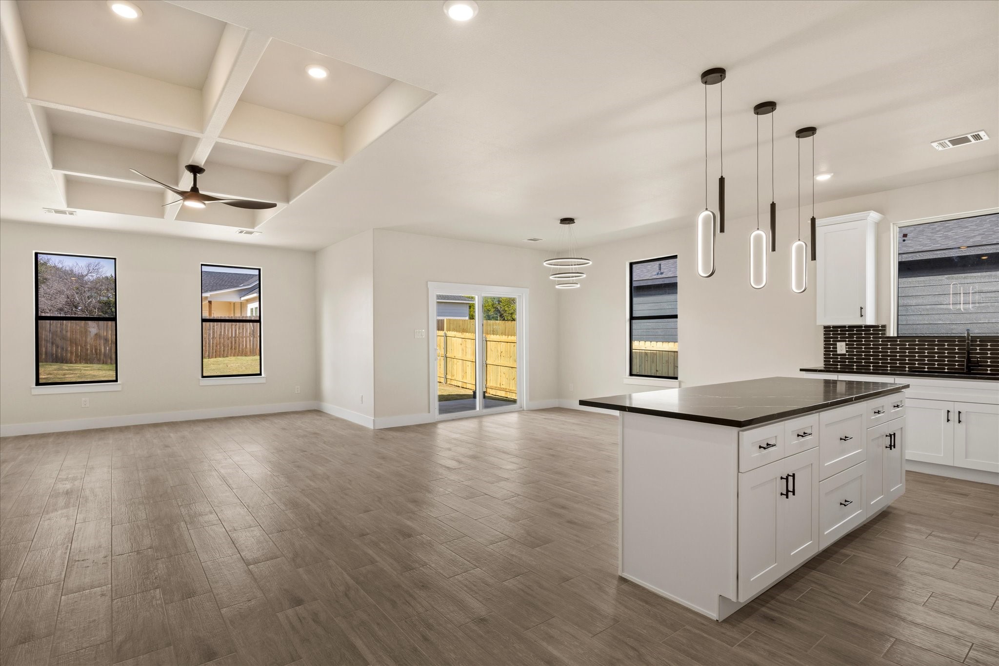 2314 Forest Hill Lane Granbury TX 76048
