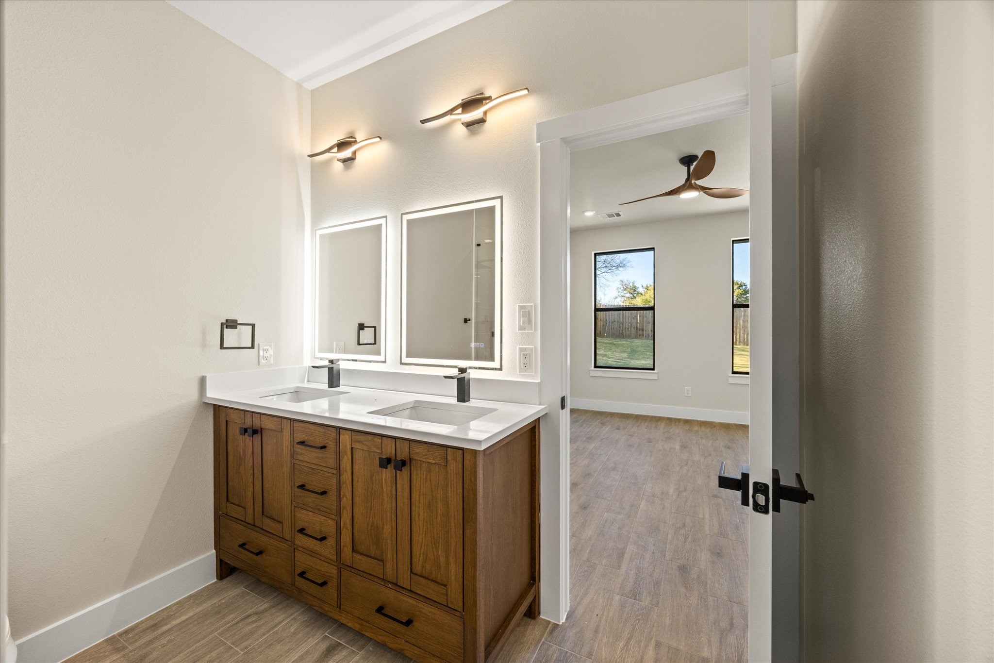 2314 Forest Hill Lane Granbury TX 76048