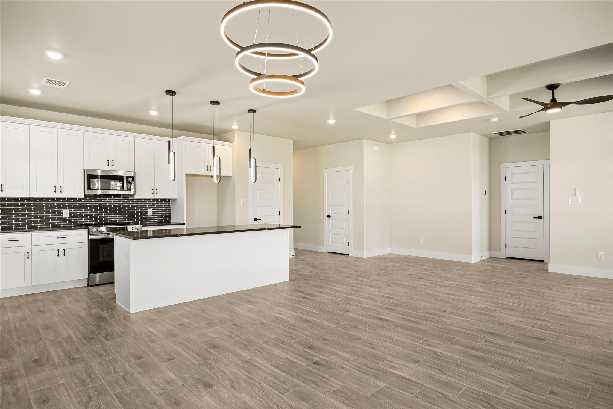 2314 Forest Hill Lane Granbury TX 76048