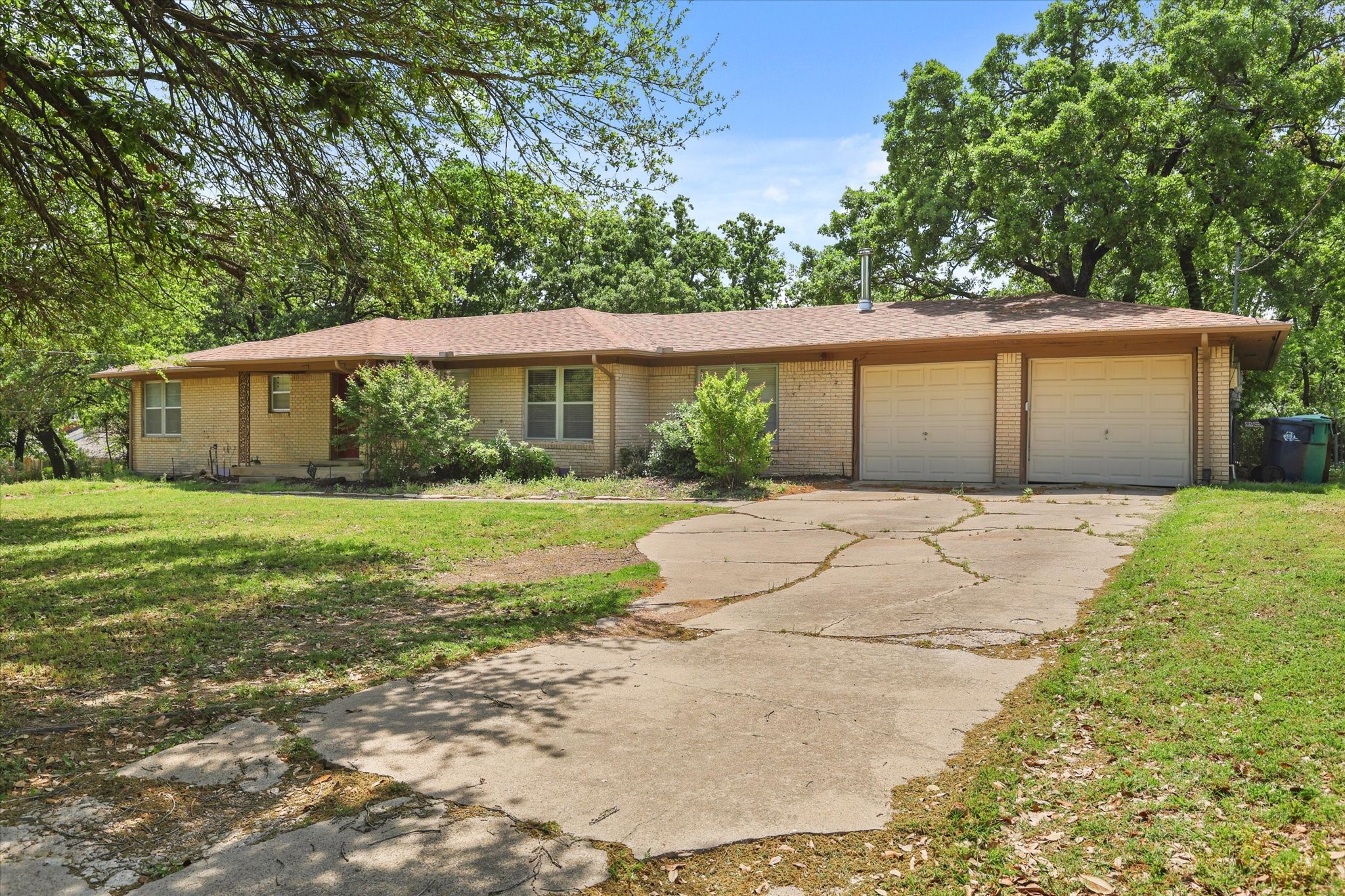 1214 Emerson Lane Denton TX 76209