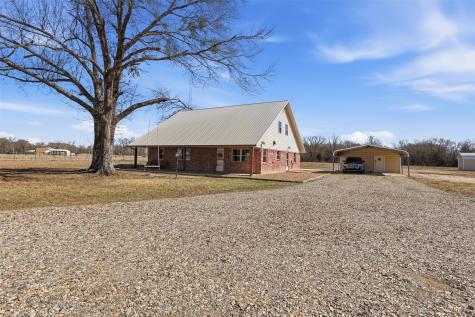 397 Rs County Road 4452 Point TX 75472