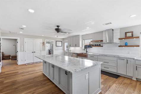 397 Rs County Road 4452 Point TX 75472