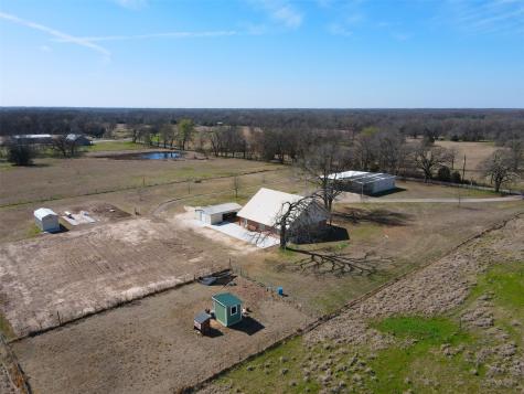 397 Rs County Road 4452 Point TX 75472