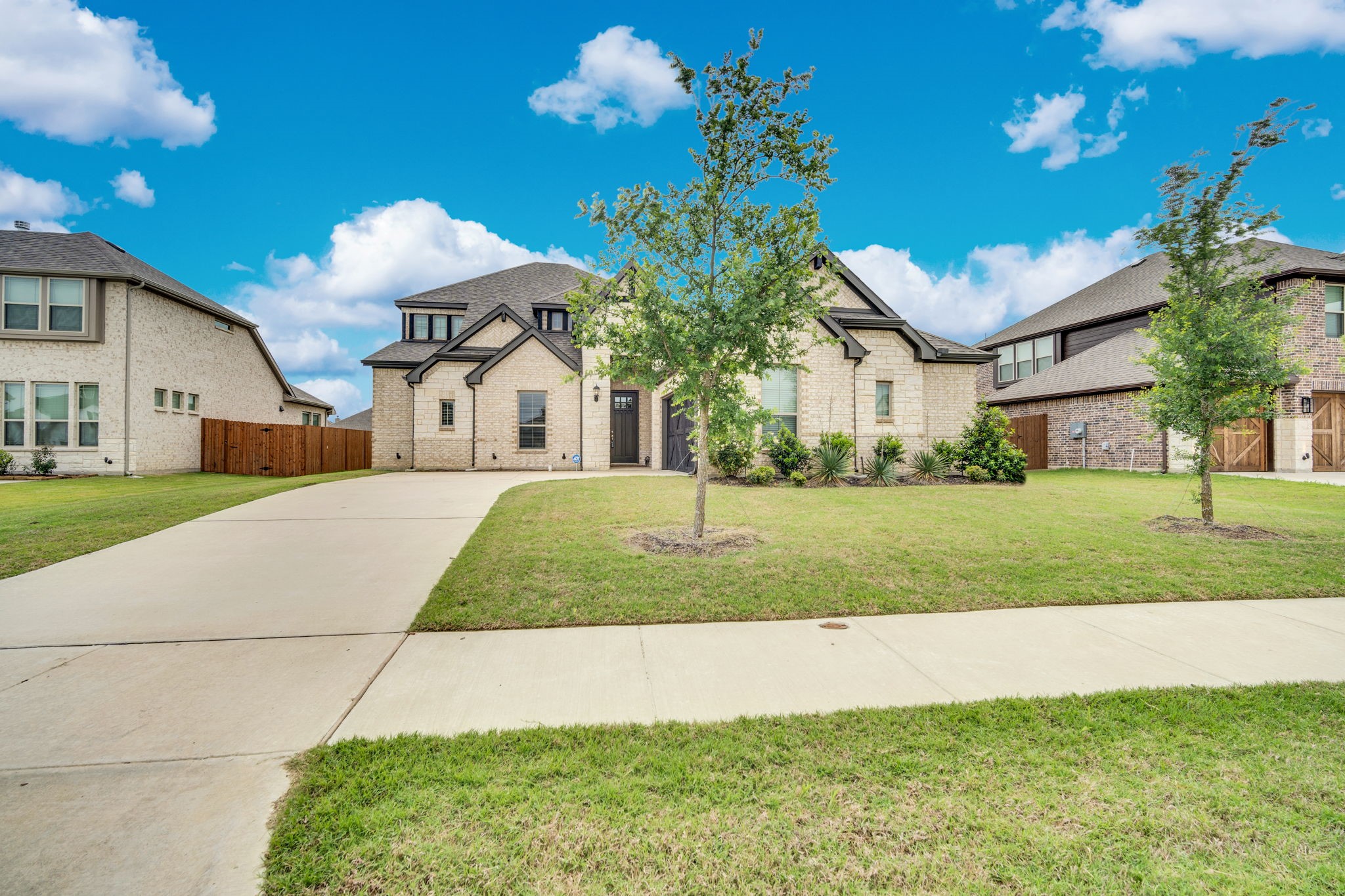 624 Sirius Lane Waxahachie TX 75165