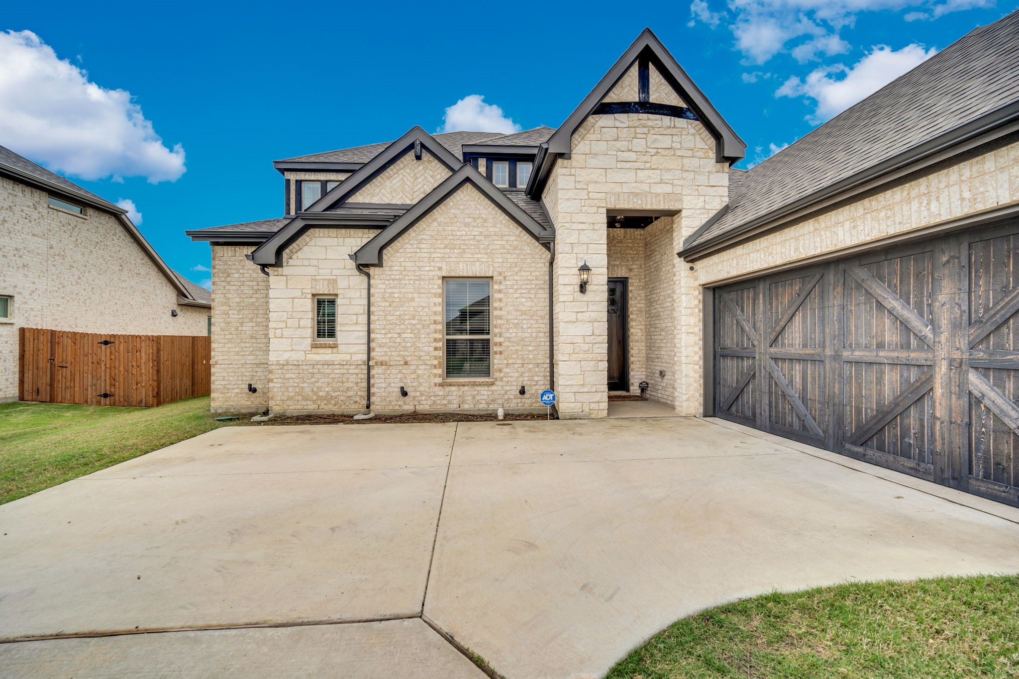 624 Sirius Lane Waxahachie TX 75165