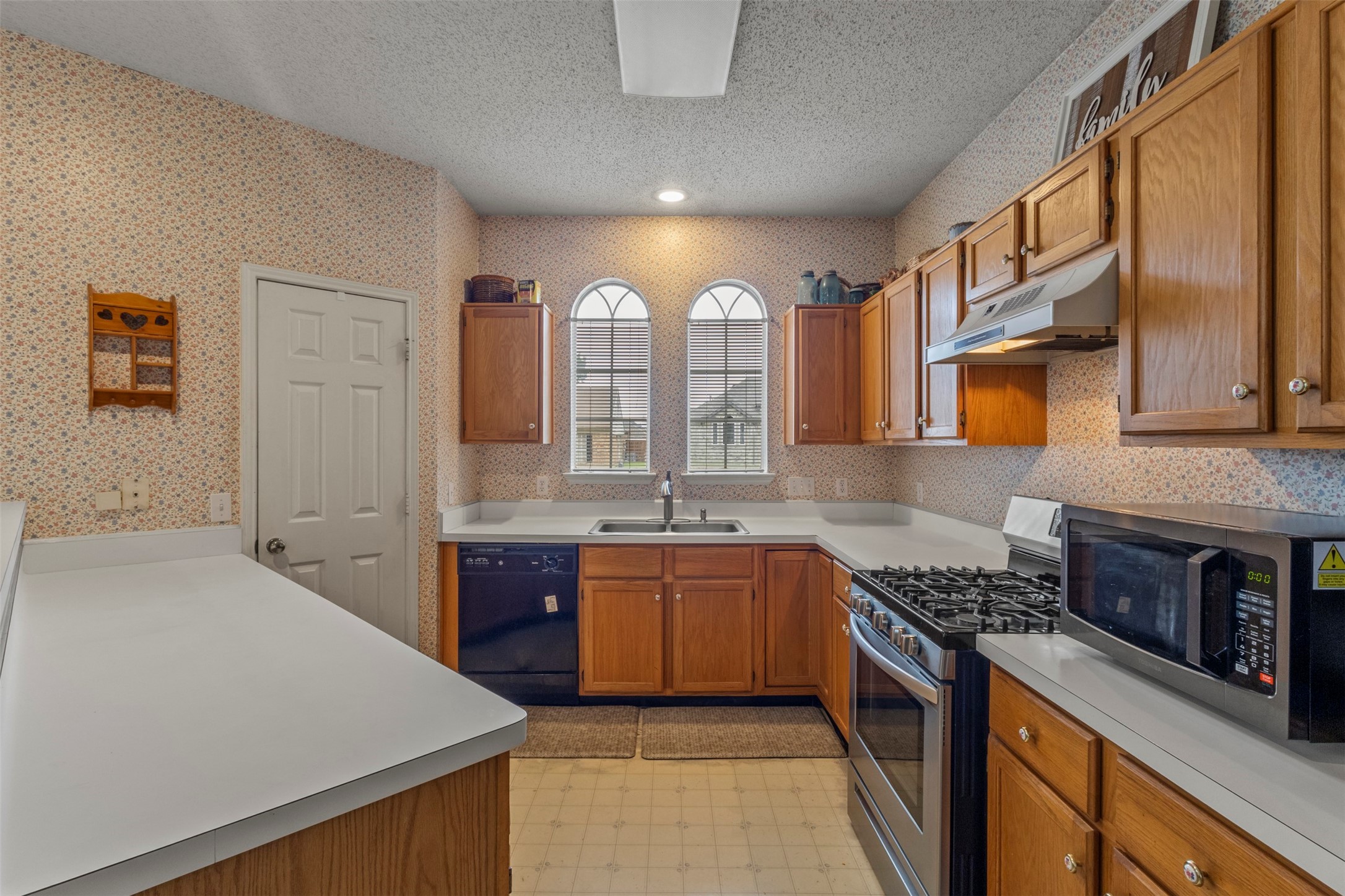 2216 Walden Place Mesquite TX 75181