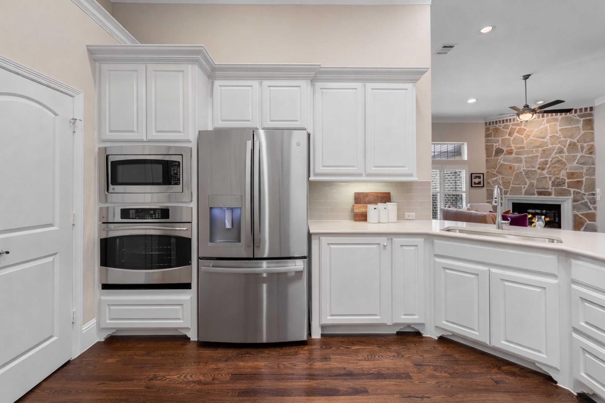 6166 Stapleford Circle Dallas TX 75252