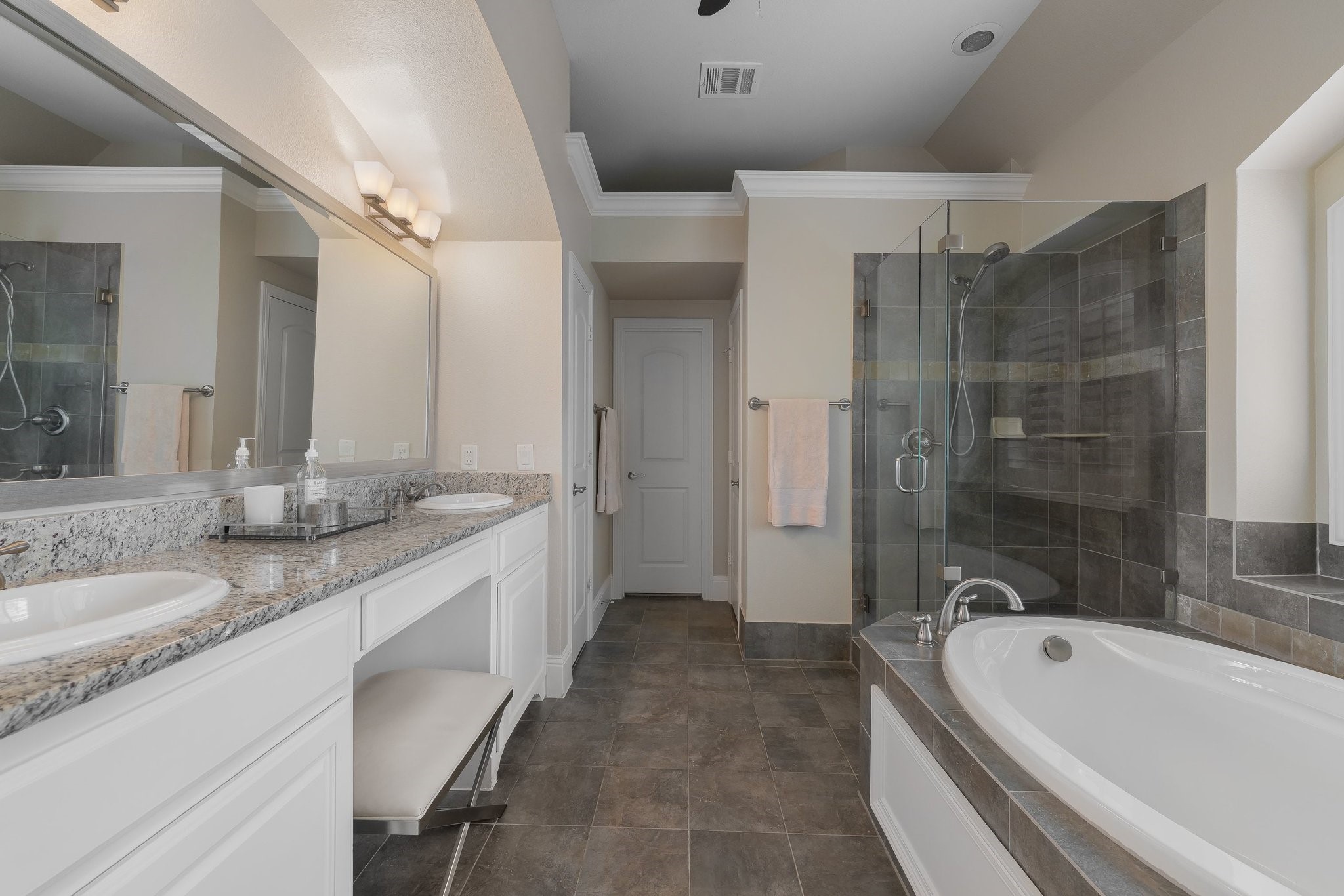 6166 Stapleford Circle Dallas TX 75252