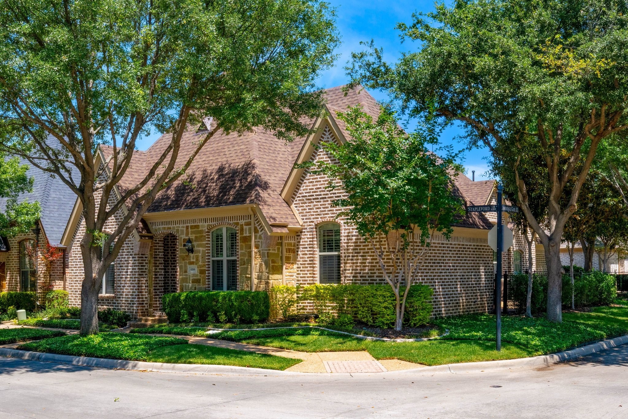 6166 Stapleford Circle Dallas TX 75252