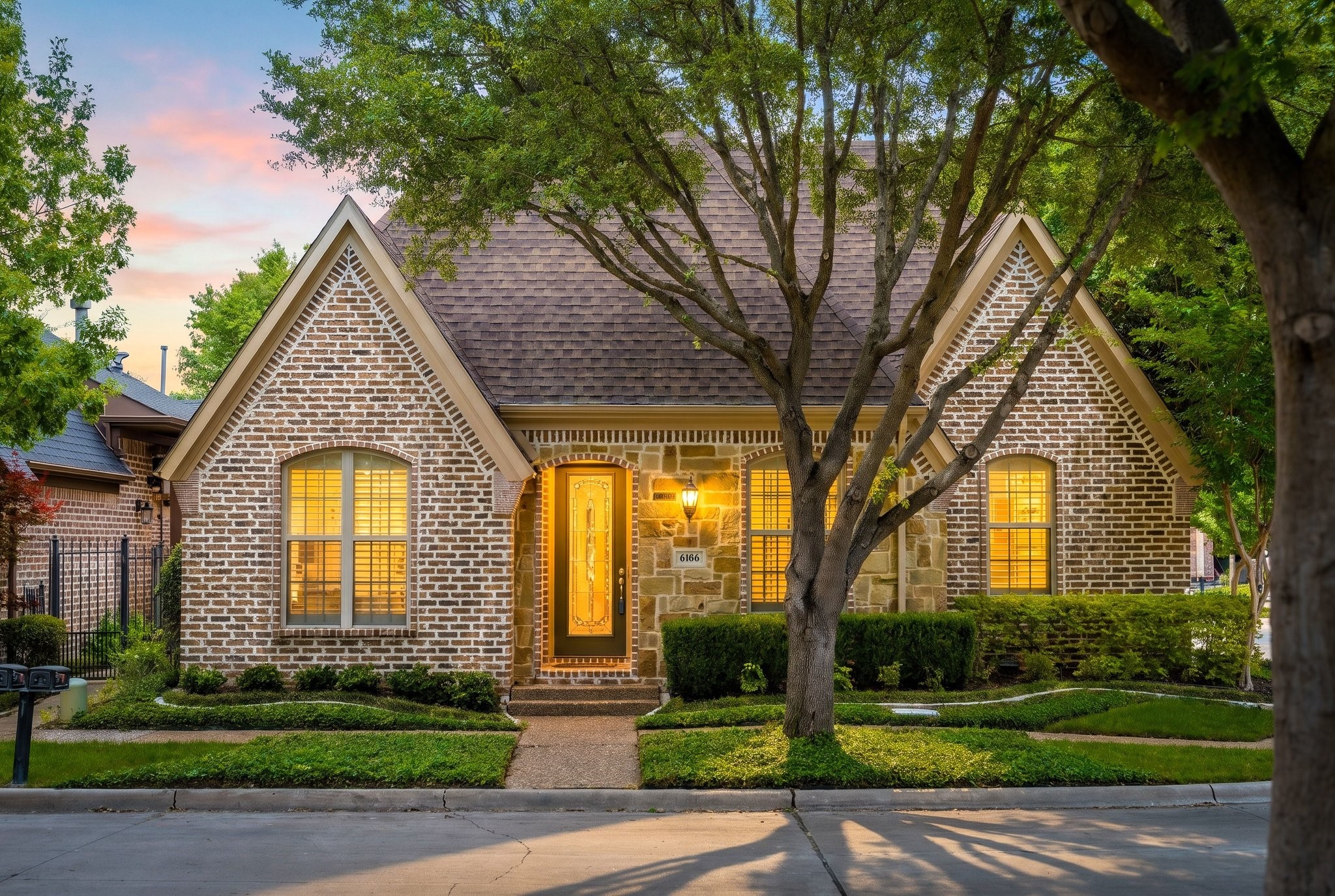 6166 Stapleford Circle Dallas TX 75252