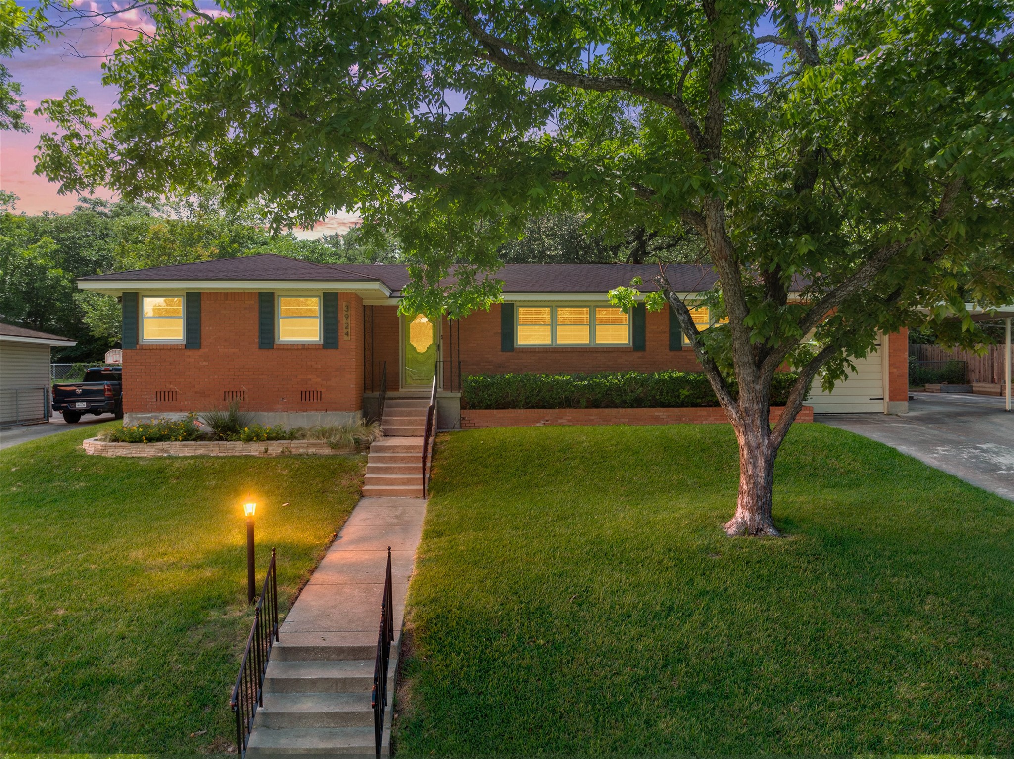3924 N 30th Street Waco TX 76708