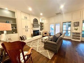 17216 Ikel Drive Dallas TX 75248