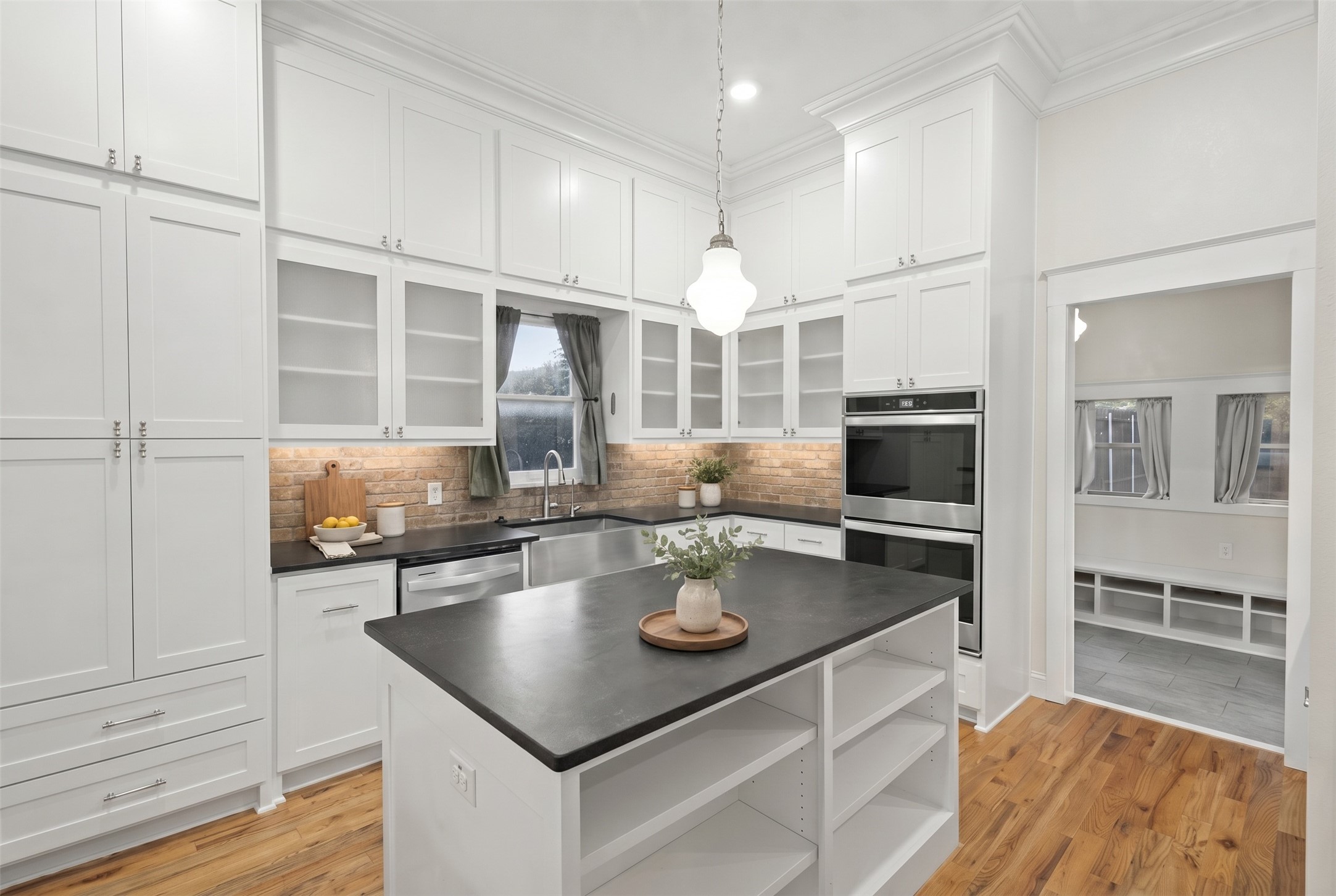 514 W Marvin Avenue Waxahachie TX 75165