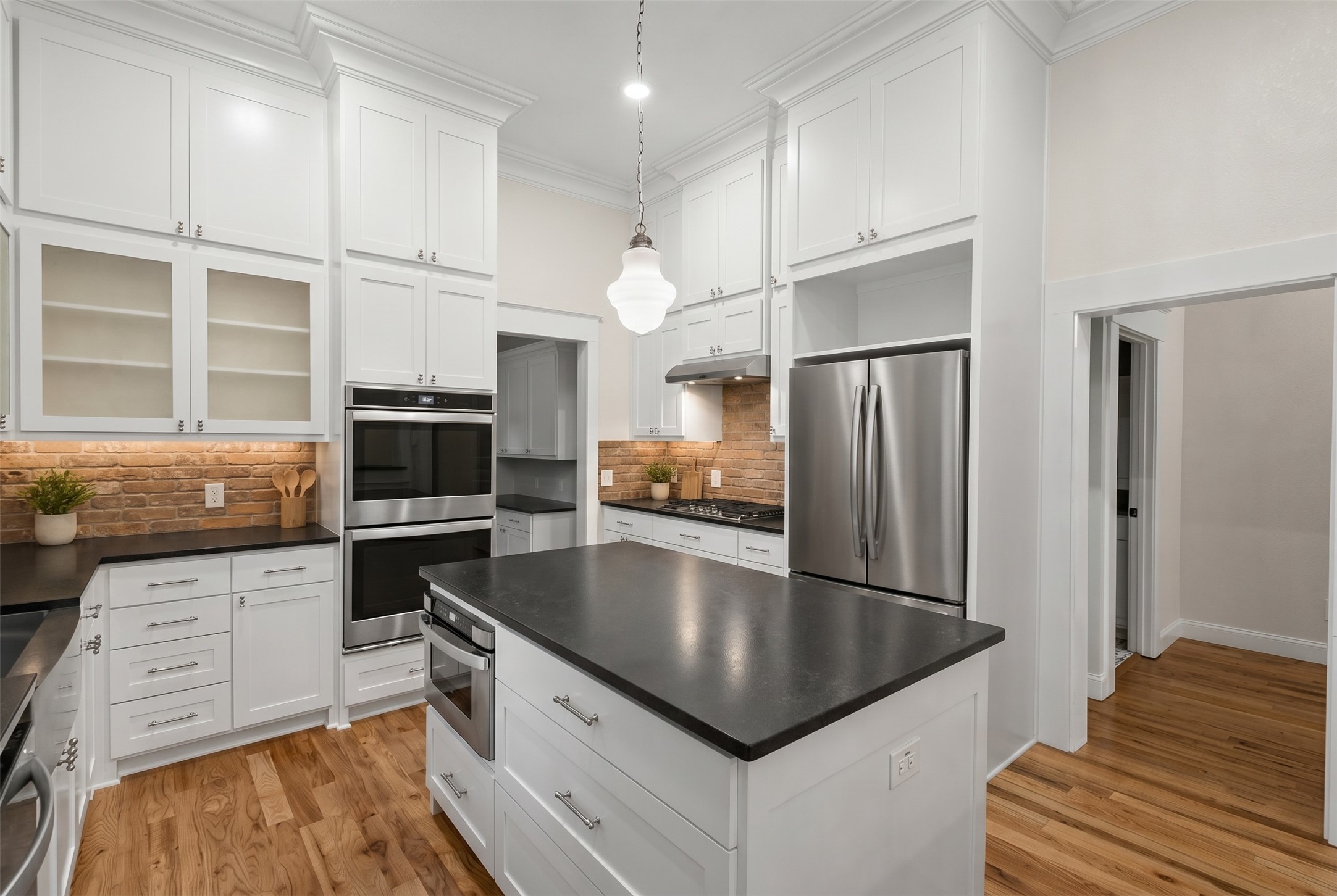 514 W Marvin Avenue Waxahachie TX 75165