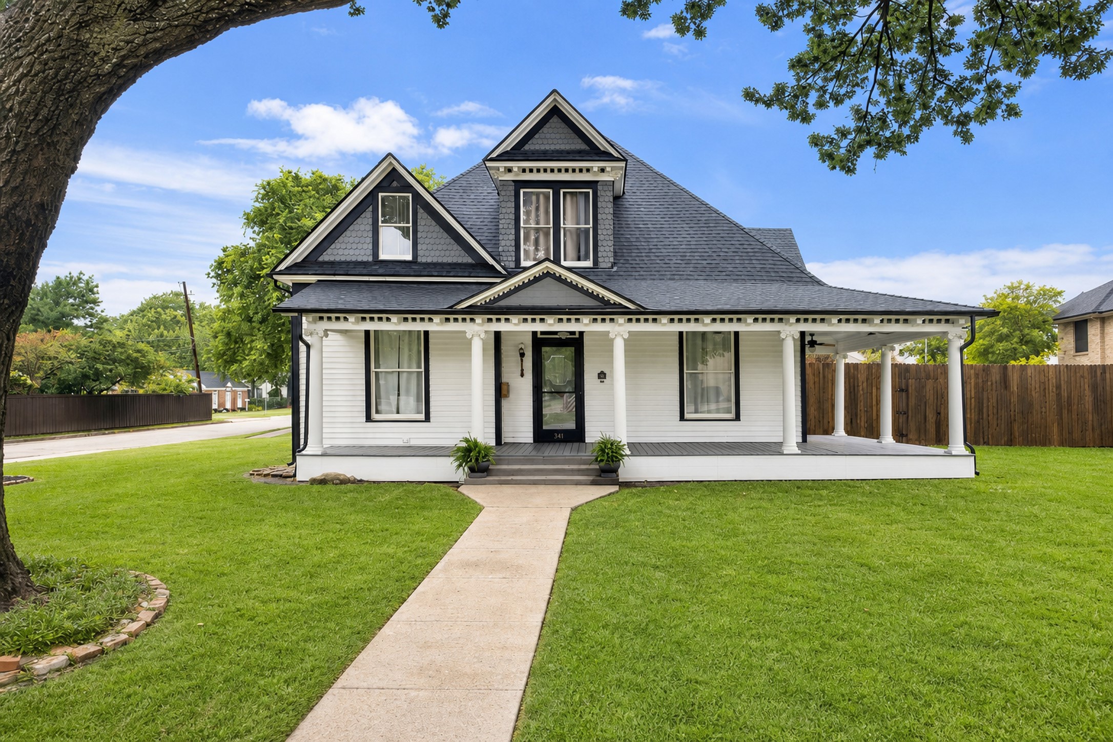 514 W Marvin Avenue Waxahachie TX 75165