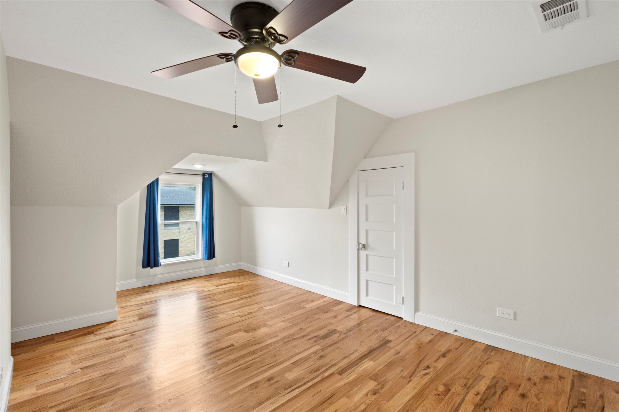 514 W Marvin Avenue Waxahachie TX 75165