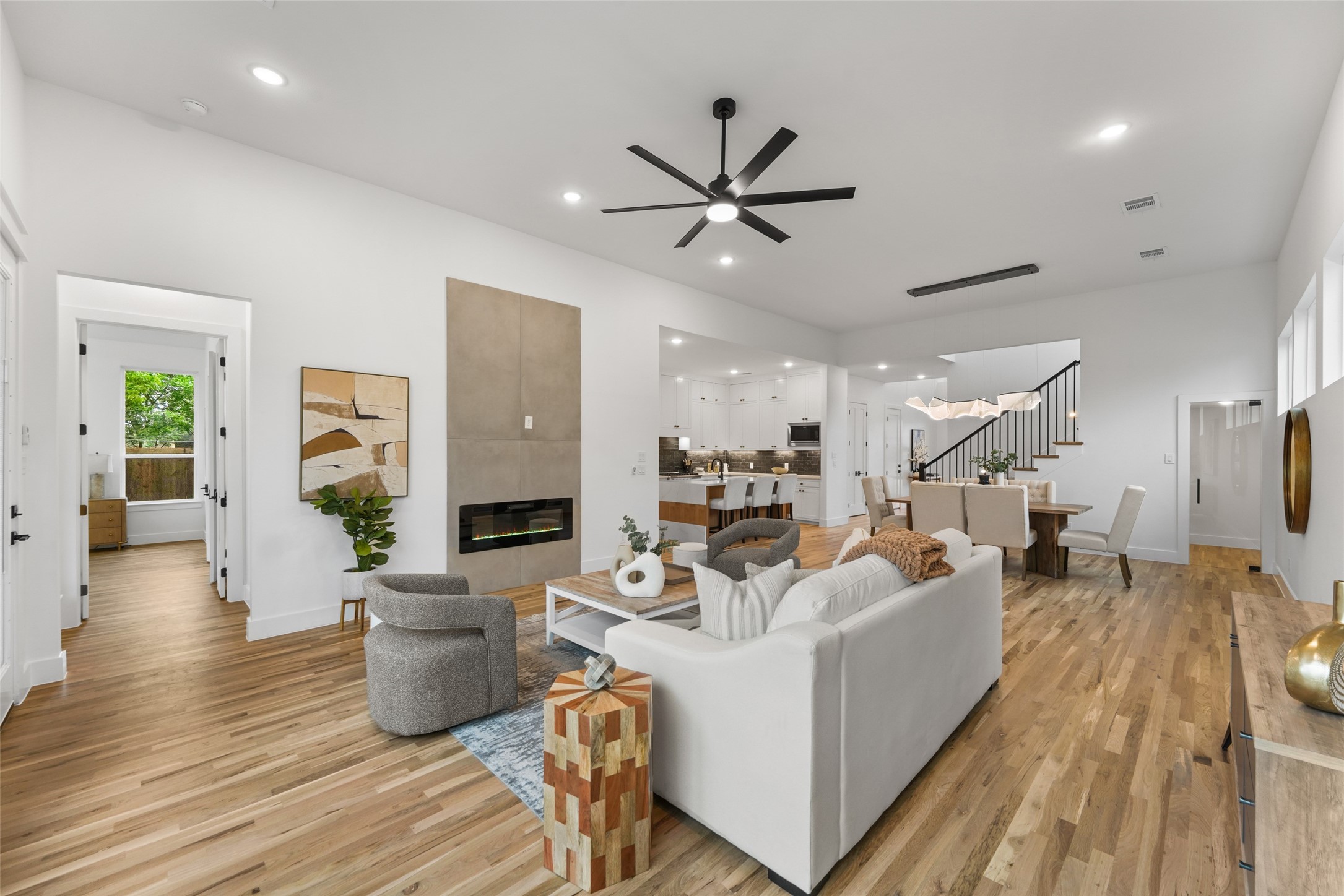 2619 Emmett Street Dallas TX 75211